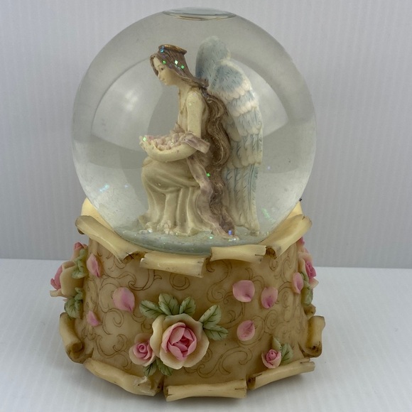 Vintage Musical Snow Globe Angel with Pink Roses - Picture 4 of 13